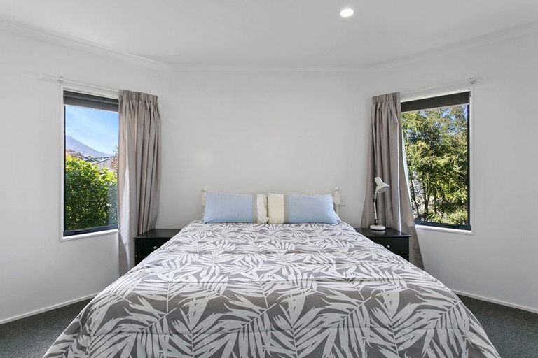 Photo of property in 2/94 Harvey Street, Waipahihi, Taupo, 3330