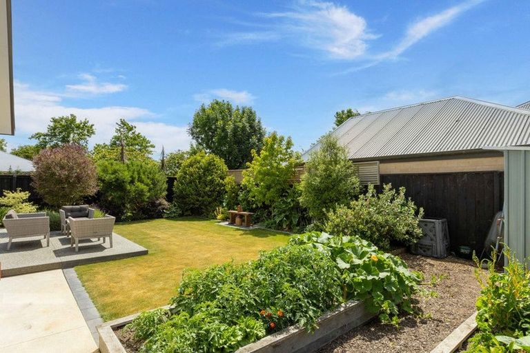 Photo of property in 74 Regent's Park Drive, Casebrook, Christchurch, 8051