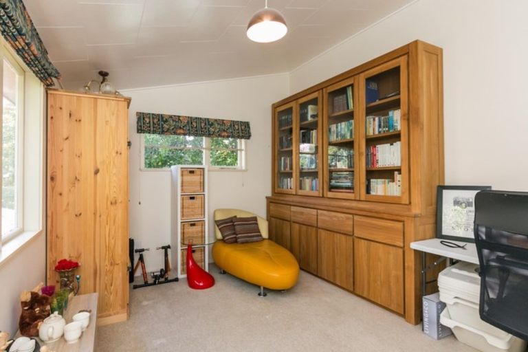 Photo of property in 57b Napier Terrace, Hospital Hill, Napier, 4110