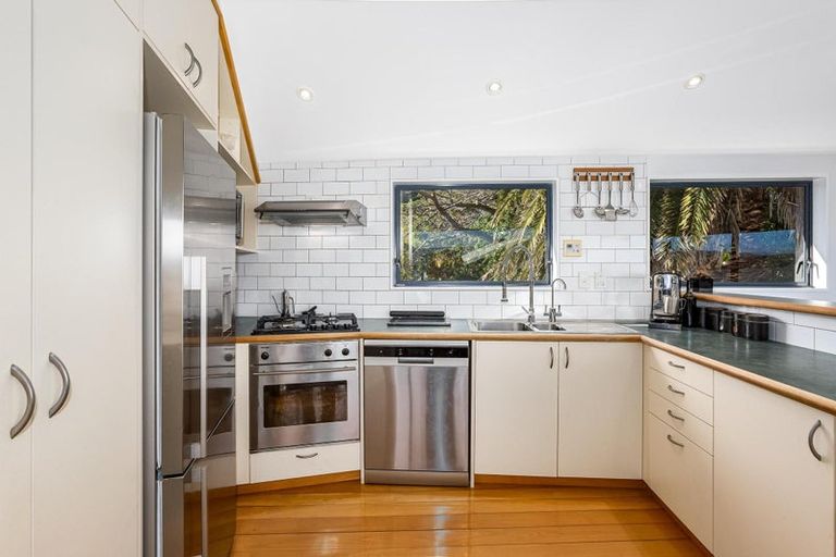 Photo of property in 44c Moana Road, Plimmerton, Porirua, 5026