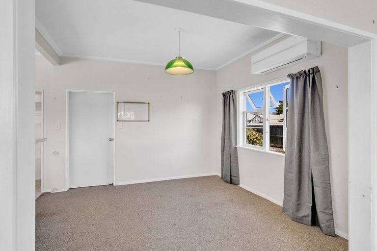 Photo of property in 556b Queen Street East, Levin, 5510