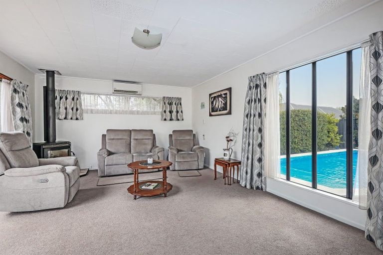 Photo of property in 24 Saint Hill Lane, Havelock North, 4130