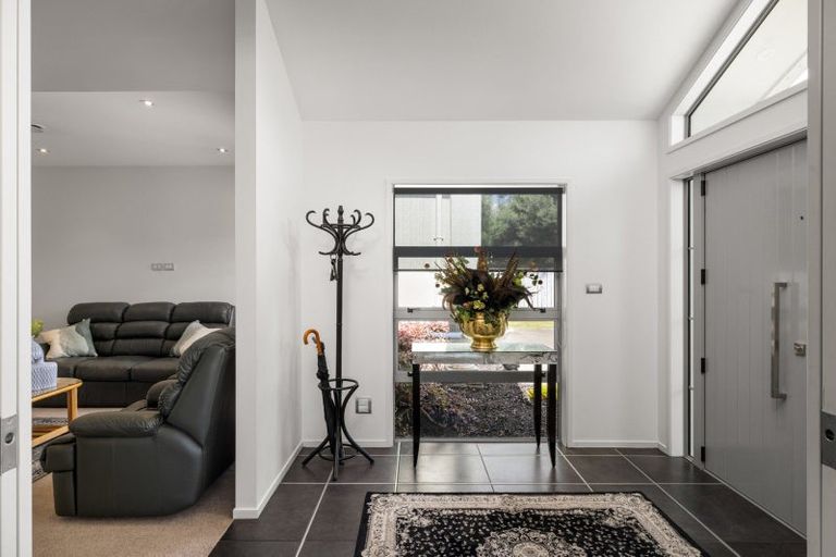 Photo of property in 1 Merriman Place, Pyes Pa, Tauranga, 3112