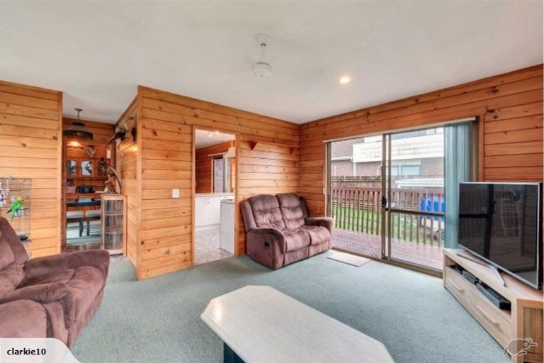 Photo of property in 197 Walter Strevens Drive, Conifer Grove, Takanini, 2112