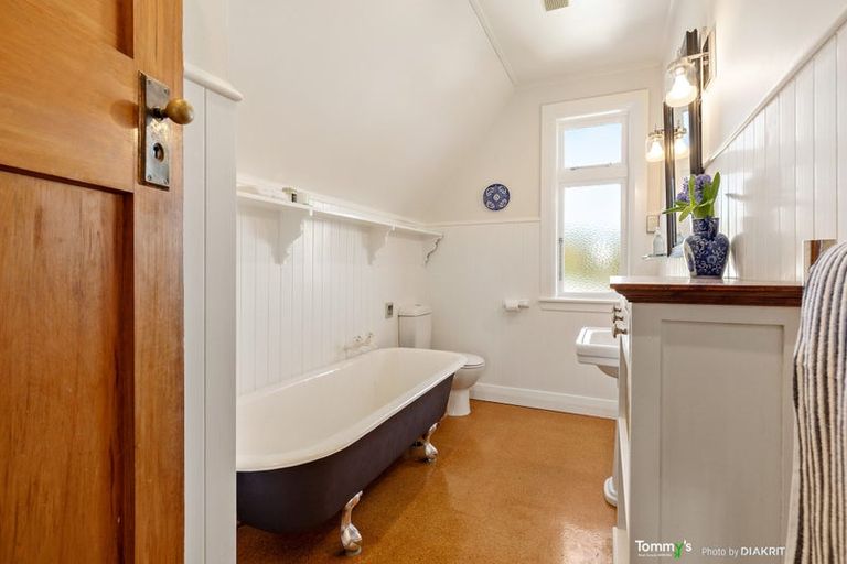 Photo of property in 35 Townsend Road, Miramar, Wellington, 6022