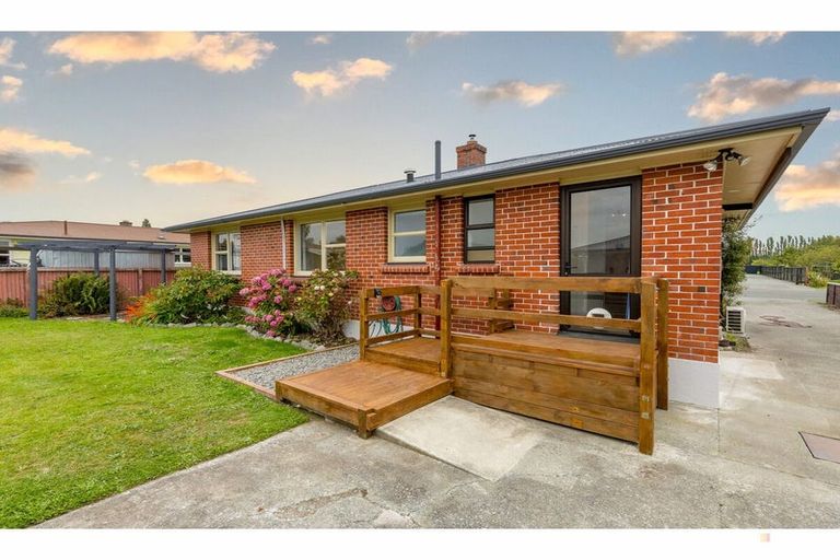 Photo of property in 6 Durham Street, Waimate, 7924