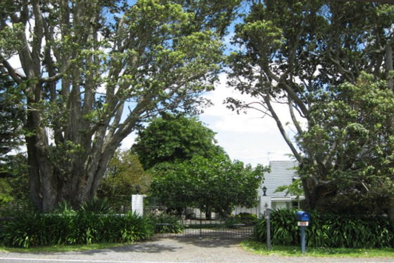 Photo of property in 1812 Great South Road, Bombay, 2579