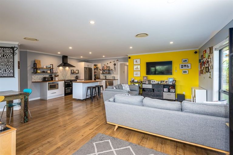 Photo of property in 20 Scruttons Road, Hillsborough, Christchurch, 8022