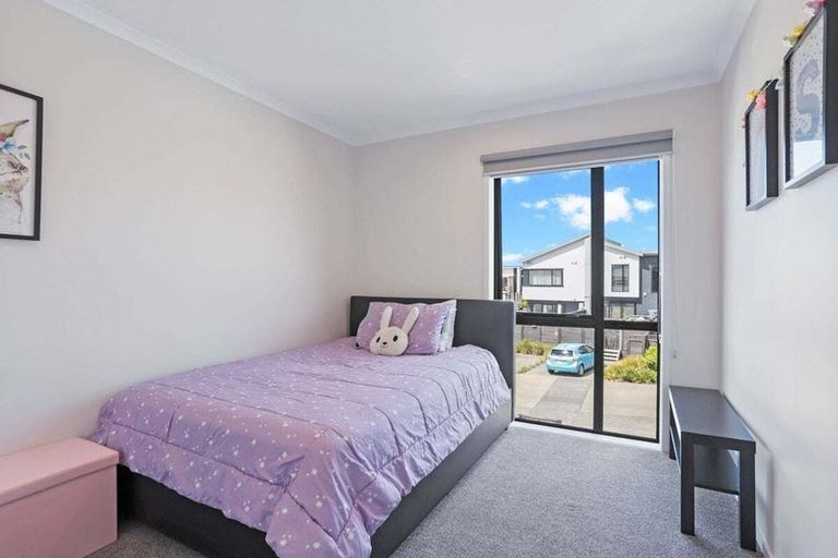 Photo of property in 54 Nugget Avenue, Hobsonville, Auckland, 0616