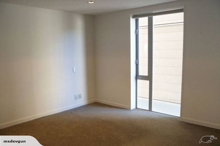 Photo of property in Piermont Apartments, 4i/82 Cable Street, Te Aro, Wellington, 6011