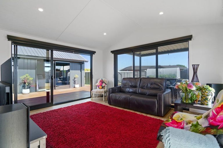 Photo of property in 18 Artistic Avenue, Leamington, Cambridge, 3432