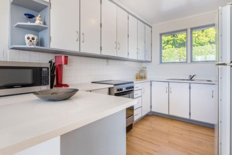 Photo of property in 468 Don Buck Road, Massey, Auckland, 0614