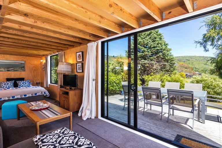Photo of property in 18 Susan Lane, Kinloch, Taupo, 3377