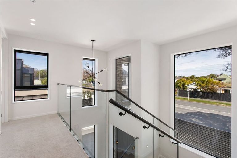 Photo of property in 12a Memorial Avenue, Ilam, Christchurch, 8053