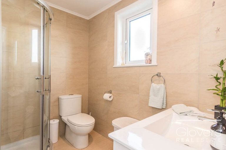 Photo of property in 236 Whitney Street, Blockhouse Bay, Auckland, 0600