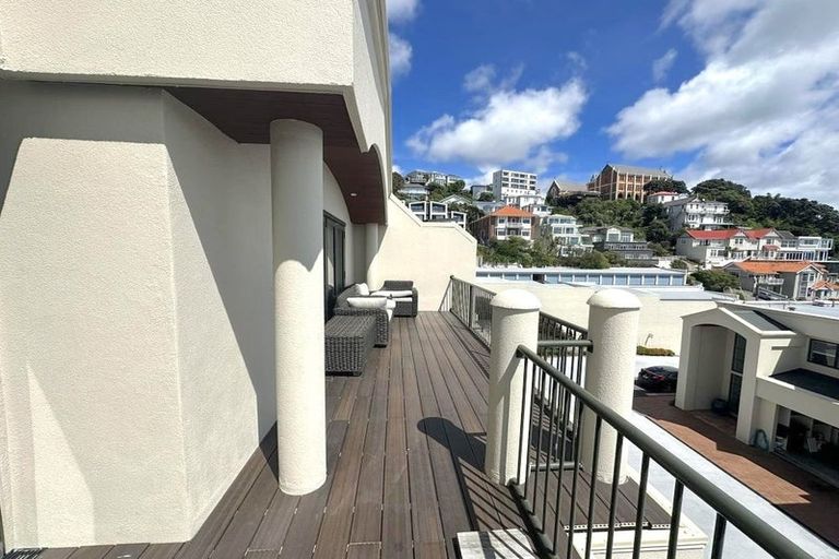 Photo of property in 5/22 Oriental Terrace, Oriental Bay, Wellington, 6011