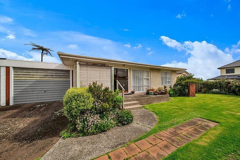 Photo of property in 21 Davidson Street, Hawera, 4610