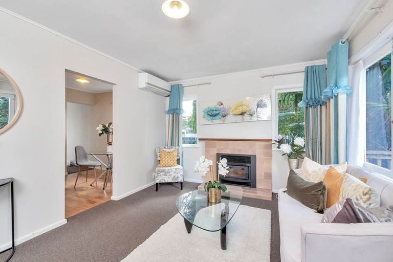 Photo of property in 398 West Coast Road, Glen Eden, Auckland, 0602