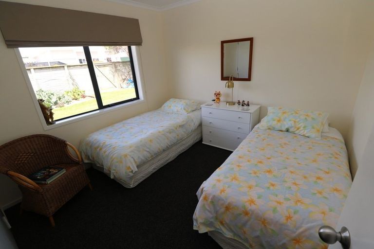 Photo of property in 1 Forbes Road, Foxton Beach, Foxton, 4815