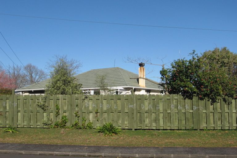 Photo of property in 37 Edmund Hillary Avenue, Papakura, 2110