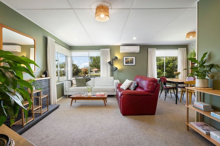 Photo of property in 13 Farrier Grove, Featherston, 5710