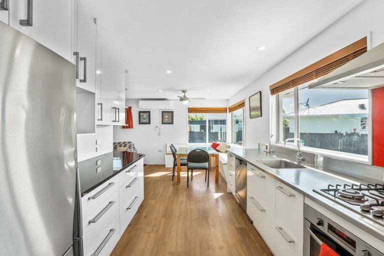 Photo of property in 1/10b Branksome Place, Parklands, Christchurch, 8083