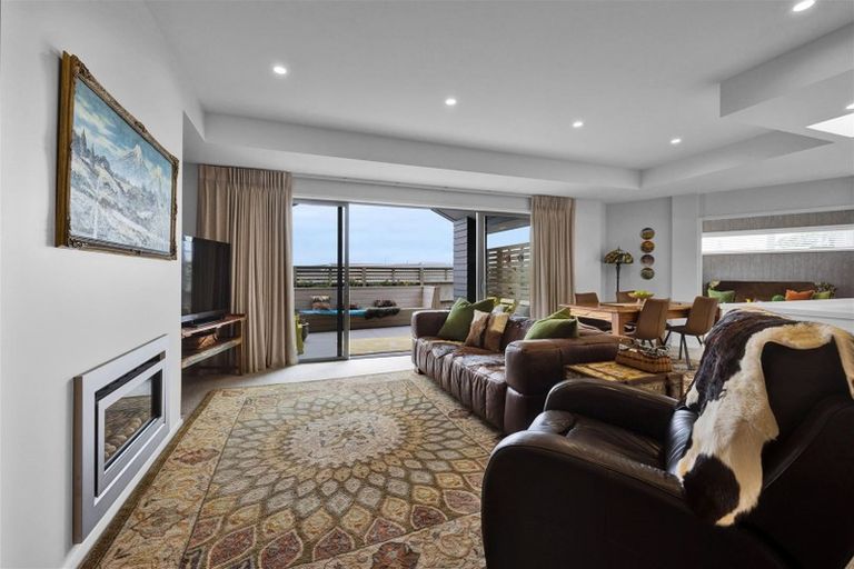 Photo of property in 5 Ashwood Lane, Bell Block, New Plymouth, 4312