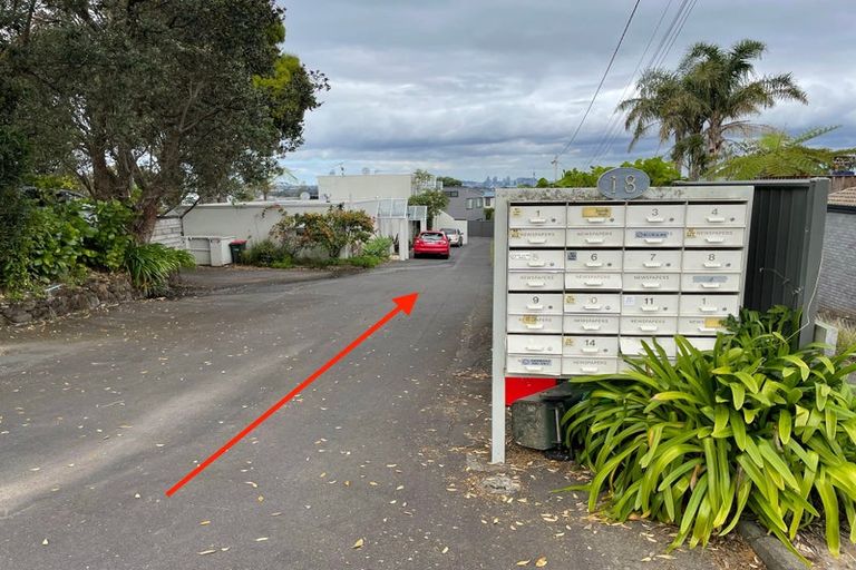Photo of property in 15/18 Parr Terrace, Castor Bay, Auckland, 0620