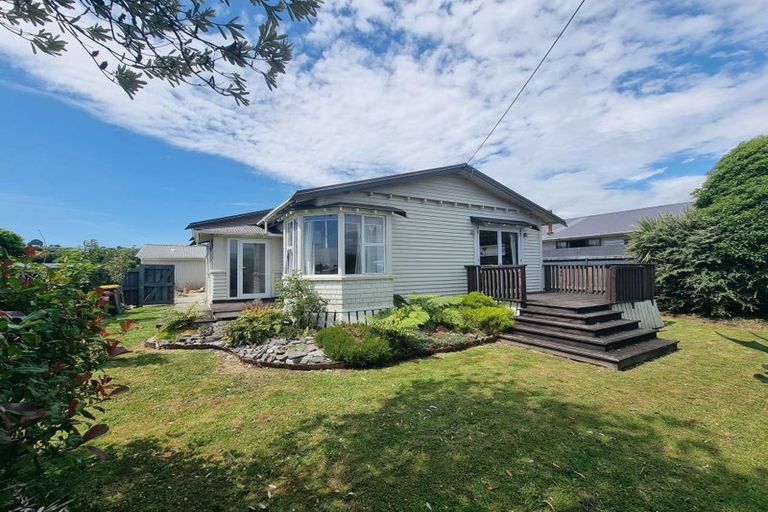 Photo of property in 102 Park Street, Hokitika, 7810