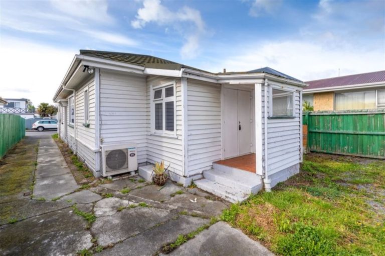 Photo of property in 85 Osborne Street, Waltham, Christchurch, 8011
