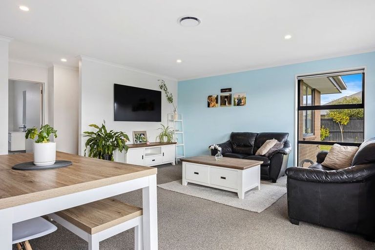 Photo of property in 51 Sutherland Drive, Kaiapoi, 7630