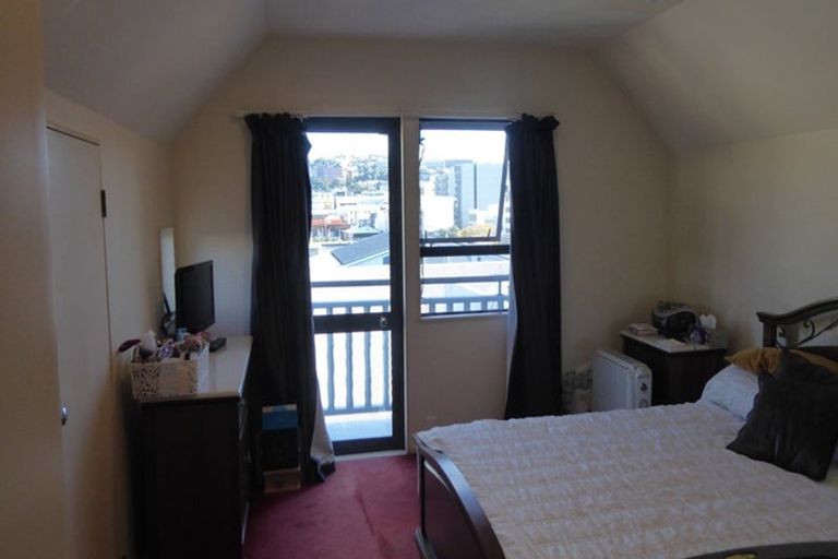 Photo of property in 10/88 Brougham Street, Mount Victoria, Wellington, 6011