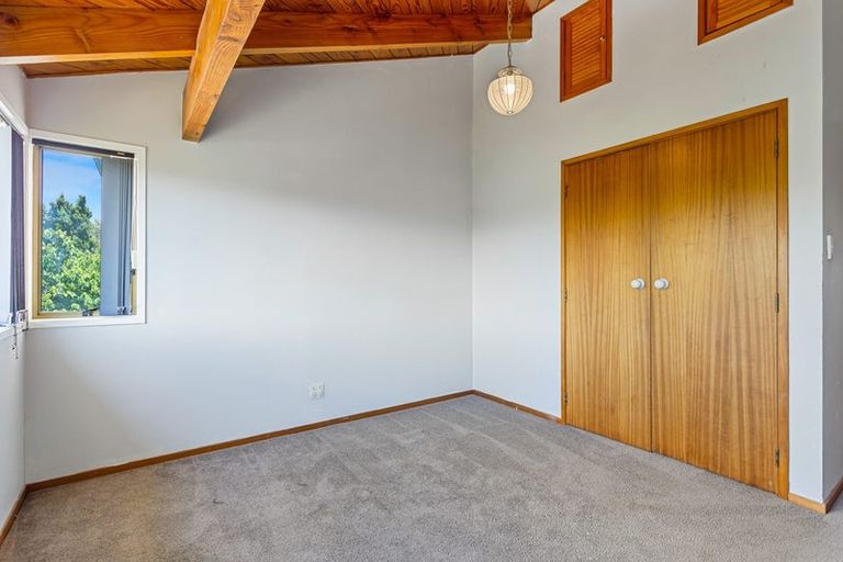 Photo of property in 12 Ribot Place, Randwick Park, Auckland, 2105