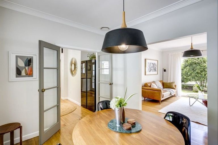 Photo of property in 5 Hooker Avenue, Hospital Hill, Napier, 4110