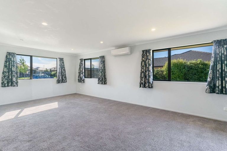 Photo of property in 100 Strauss Drive, Rolleston, 7614