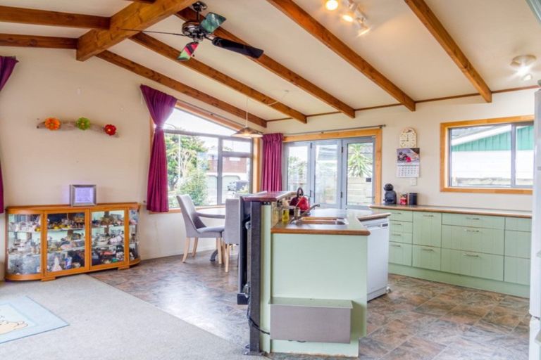 Photo of property in 132 Riverside Drive, Whakatane, 3120