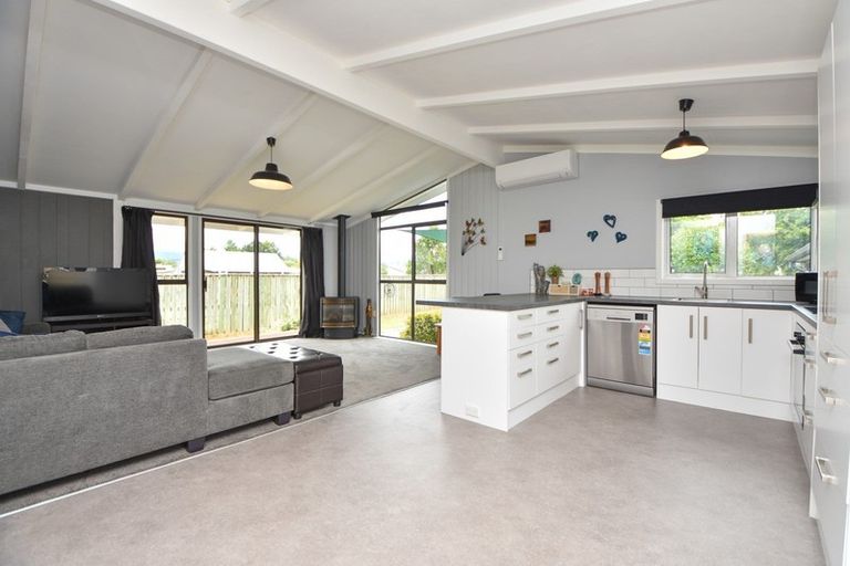 Photo of property in 28 Frederick Street, Carterton, 5713