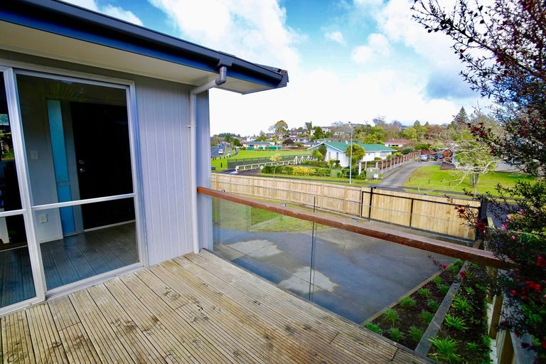 Photo of property in 4 Rothesay Place, Dinsdale, Hamilton, 3204