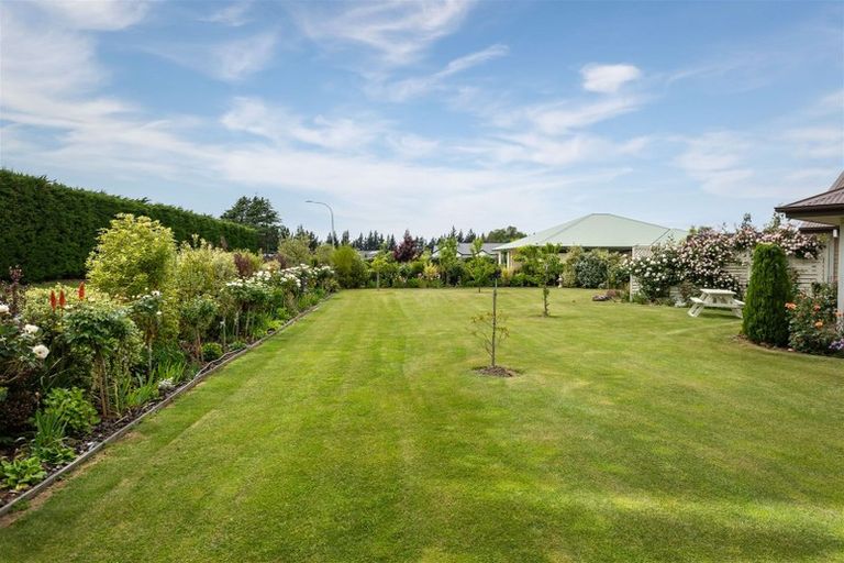 Photo of property in 2 Thornton Close, Leithfield, Amberley, 7481