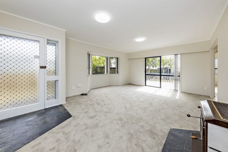 Photo of property in 26 Secretariat Place, Randwick Park, Auckland, 2105