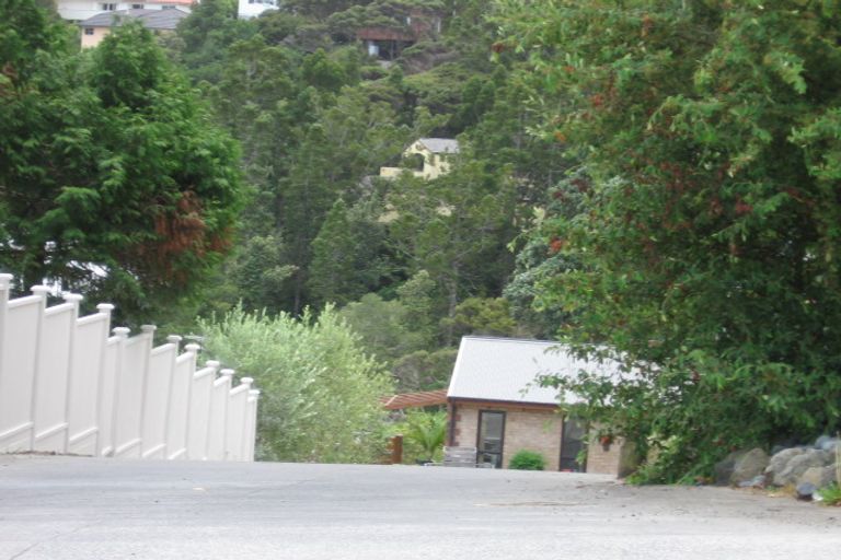 Photo of property in 89g Island Bay Road, Beach Haven, Auckland, 0626