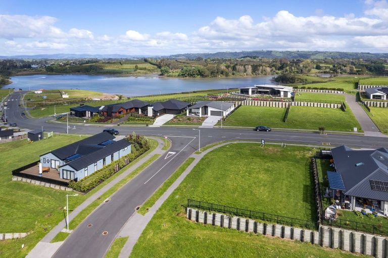 Photo of property in 35 Ridge Drive, Omokoroa, 3114