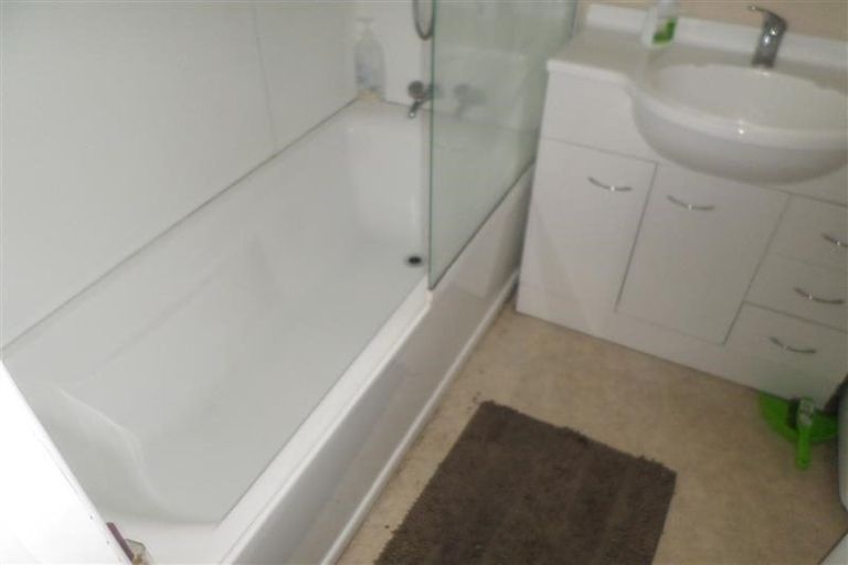 Photo of property in 19 Mahinawa Street, Takapuwahia, Porirua, 5022