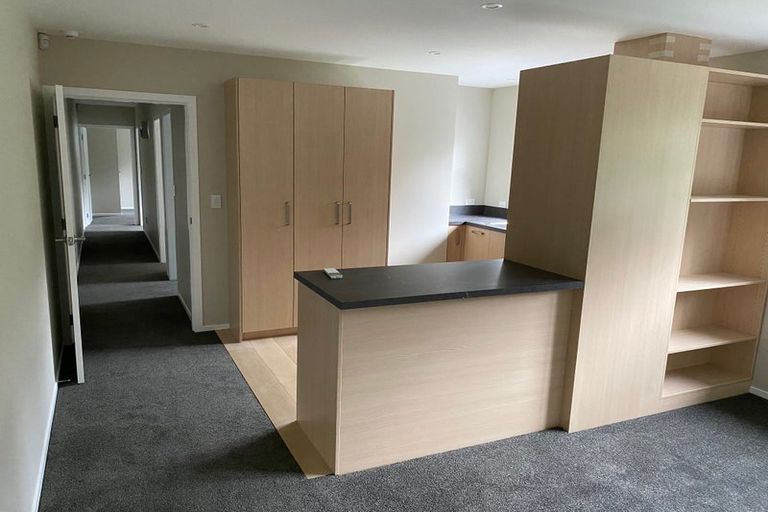 Photo of property in 18 Kellsmere Crescent, Island Bay, Wellington, 6023