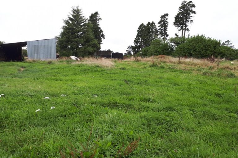 Photo of property in 211 Surrey Road, Tariki, Inglewood, 4388