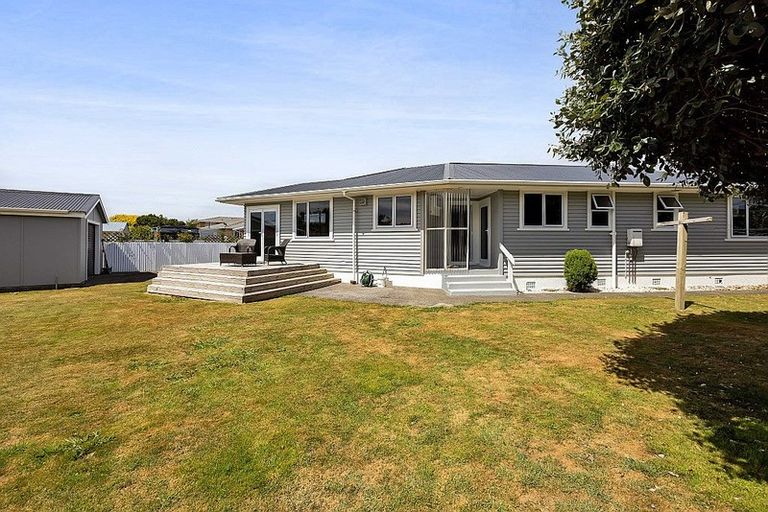 Photo of property in 11 Mccarthy Street, Hawera, 4610
