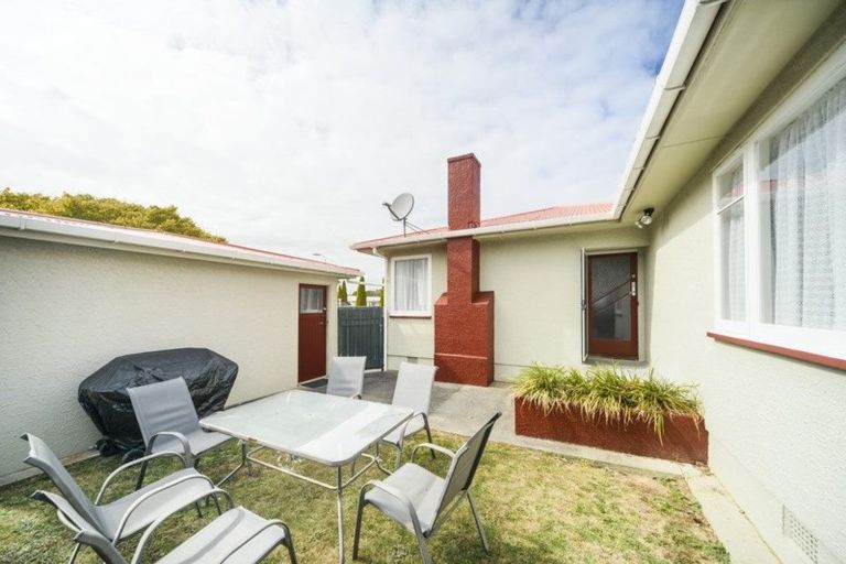 Photo of property in 29 Liverpool Street, Takaro, Palmerston North, 4412