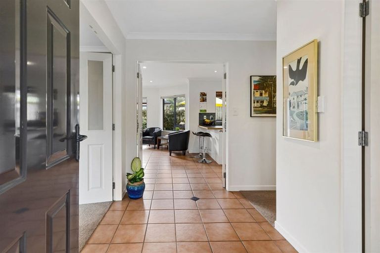 Photo of property in 10 Brackenburn Drive, Ohauiti, Tauranga, 3112