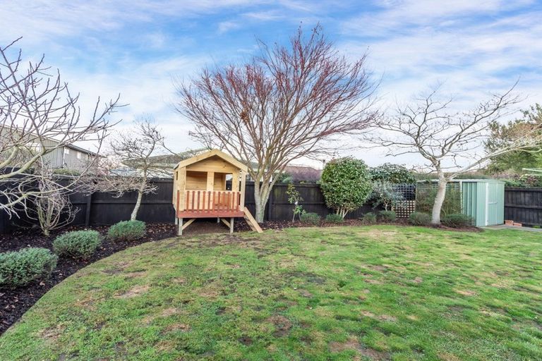Photo of property in 20b Applewood Place, Casebrook, Christchurch, 8051