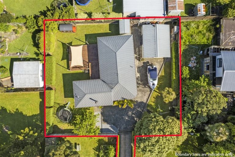 Photo of property in 61 Patons Road, Howick, Auckland, 2014